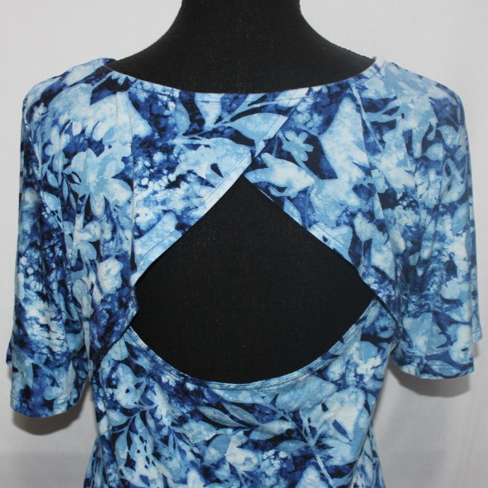 Cable & Gauge Blue & White Open Back Top - Picture 4 of 8